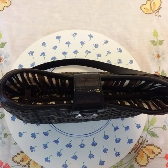 Brighton Women's Bag. - Picture 7 of 13